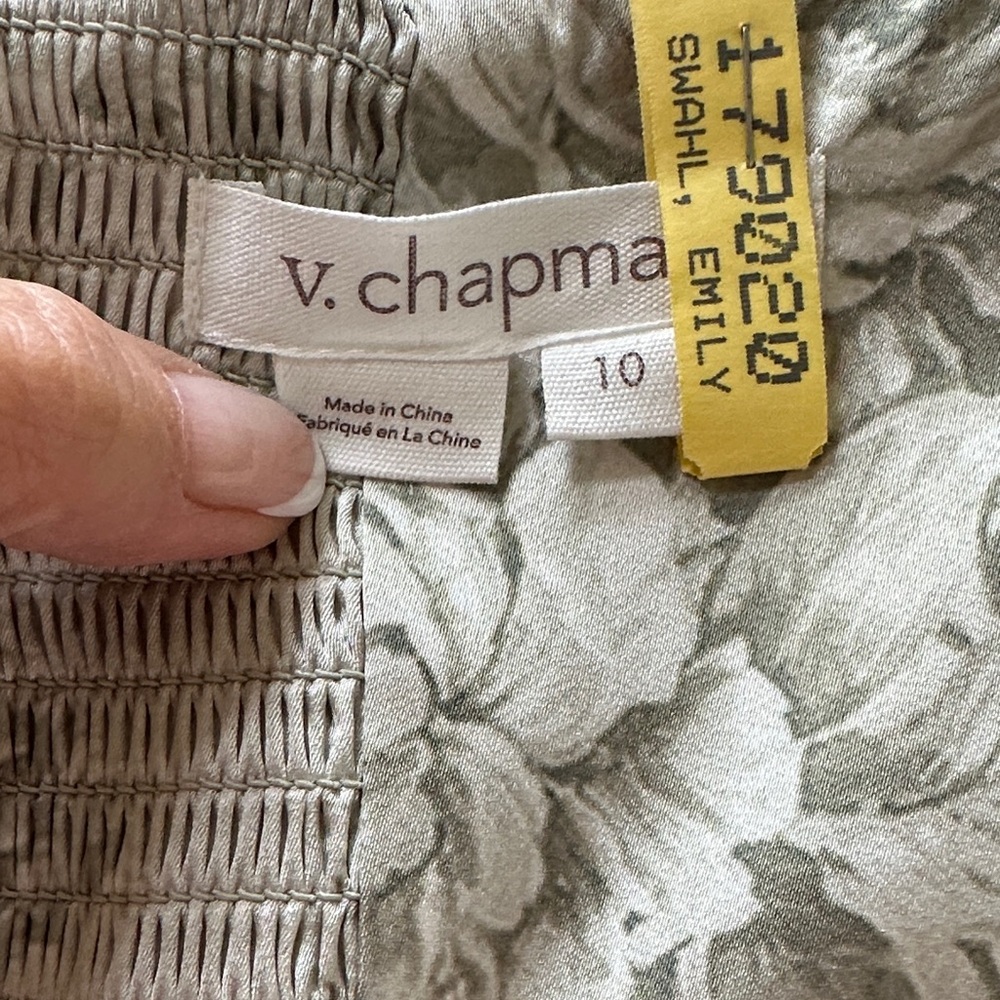 V. Chapman June Printed Corset Front Slit Satin Gowm - Picture 13 of 15